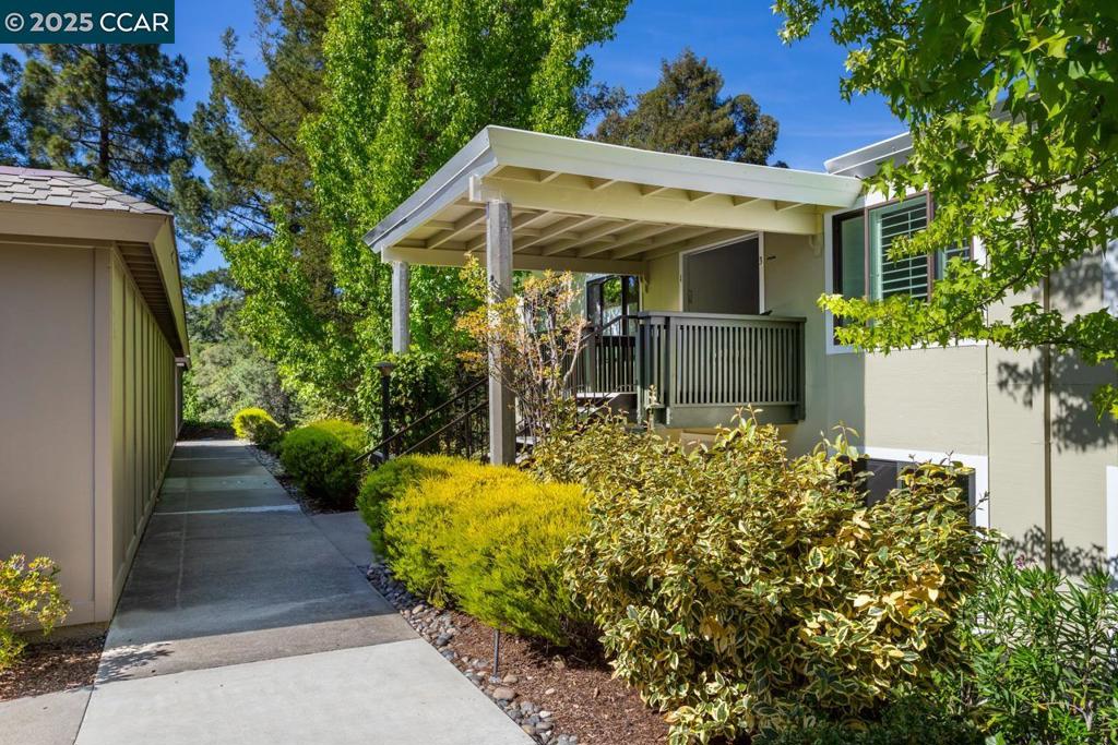ROSSMOOR - Residential Lease