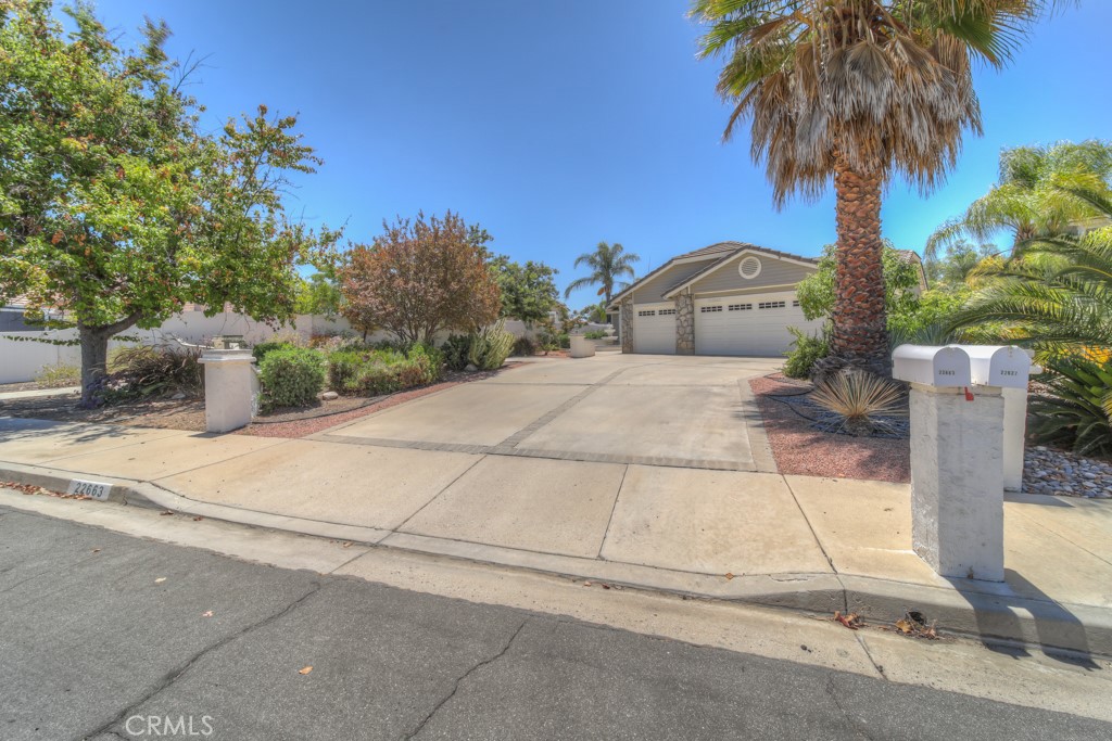 22663 Weatherly Court