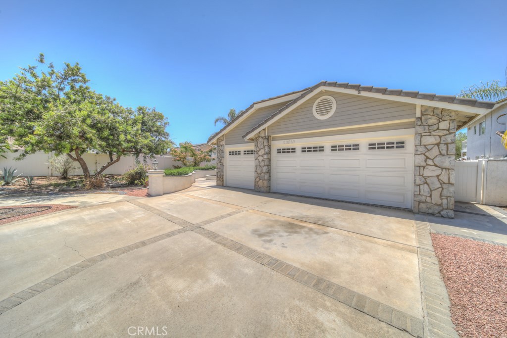 22663 Weatherly Court