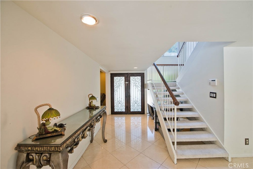 Photo of 3102 Dona Sofia DR, Studio City, CA 91604 (MLS # SR26114322)