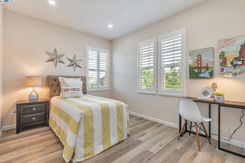 MAGNOLIA COMMON - Residential