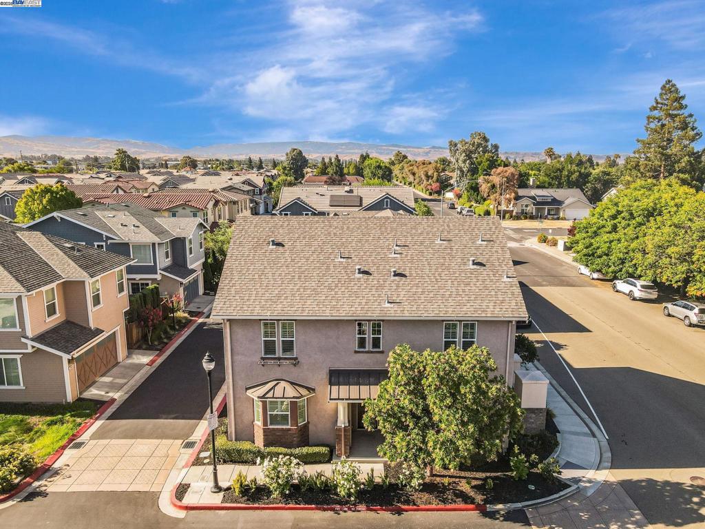 MAGNOLIA COMMON - Residential