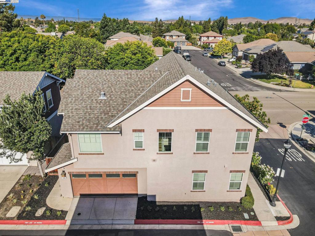MAGNOLIA COMMON - Residential