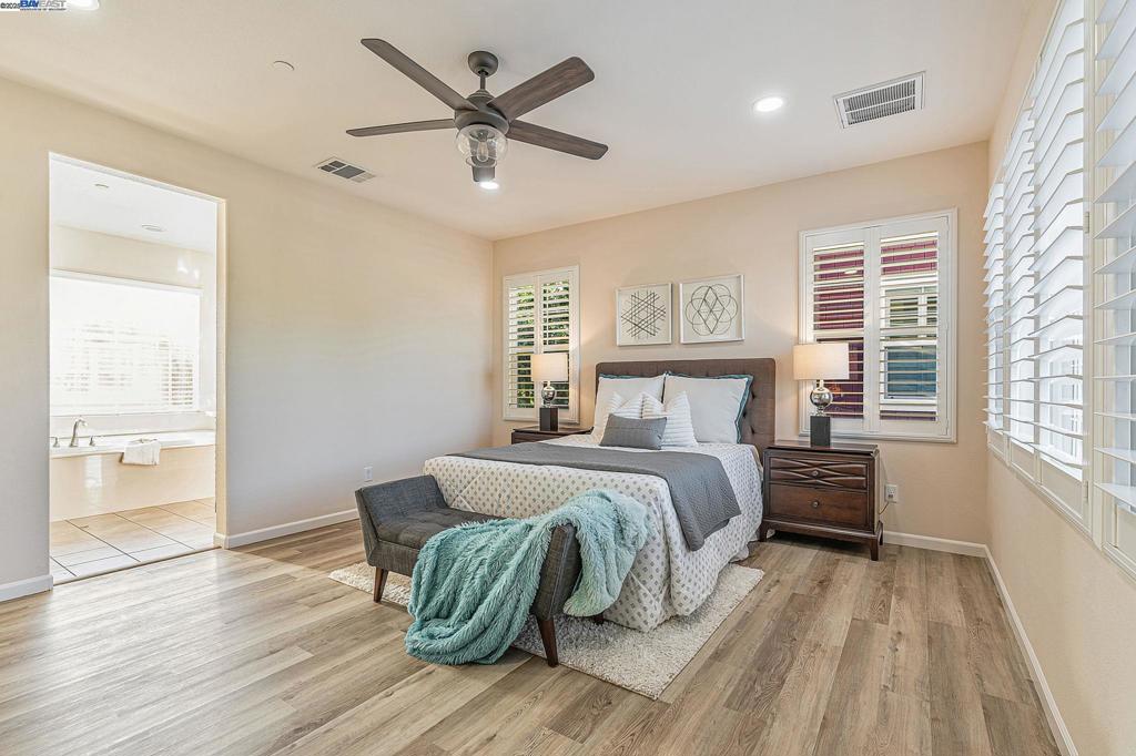 MAGNOLIA COMMON - Residential