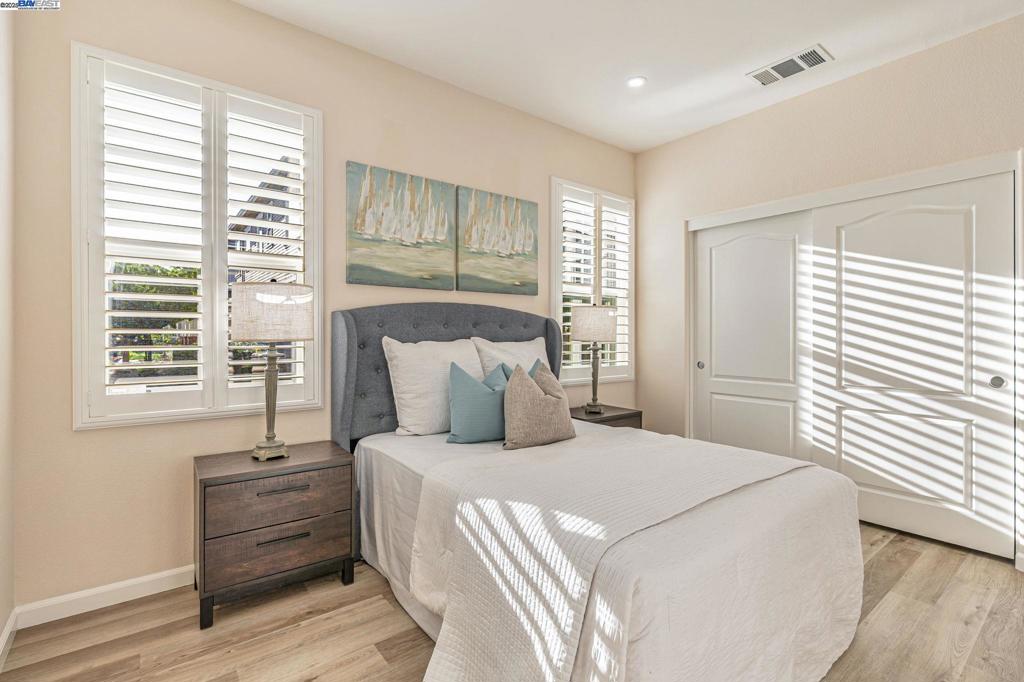 MAGNOLIA COMMON - Residential