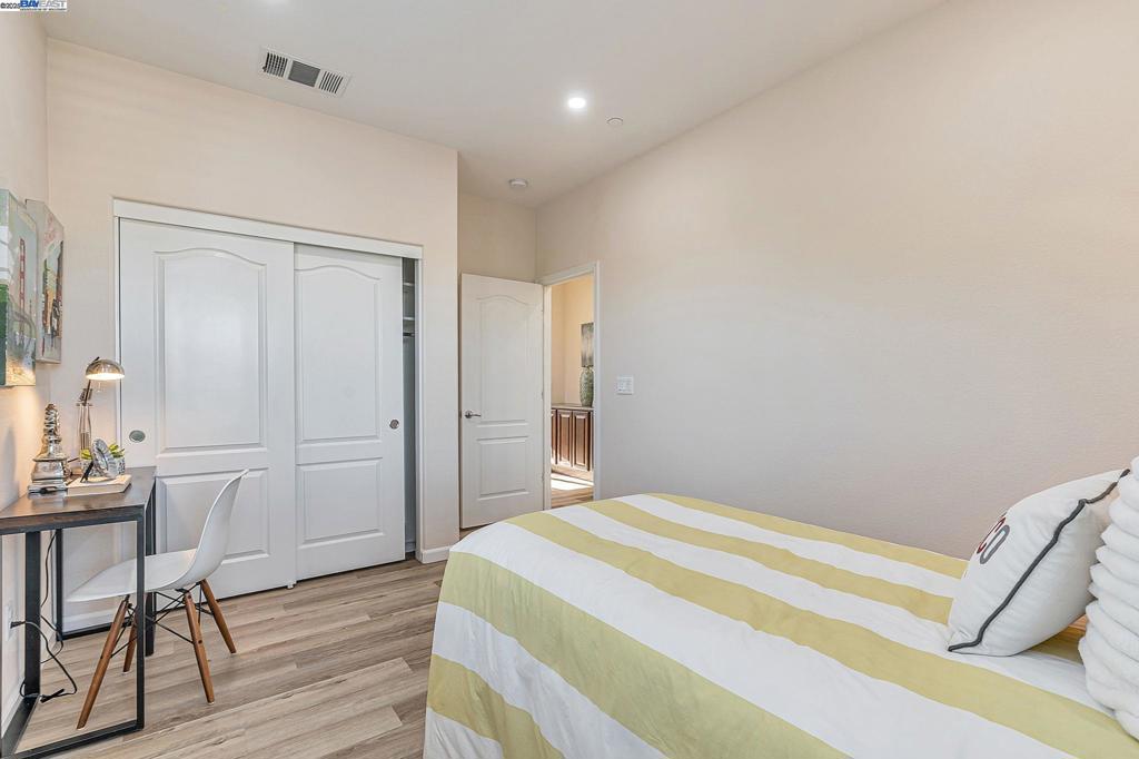 MAGNOLIA COMMON - Residential