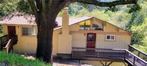 Photo of 389 Dorn Dr, Crestline, CA 92325 (MLS # IG26183818)