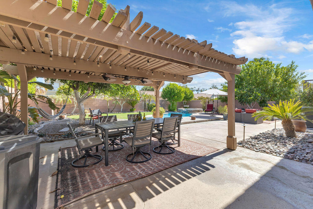 La Quinta Vistas - Residential Lease