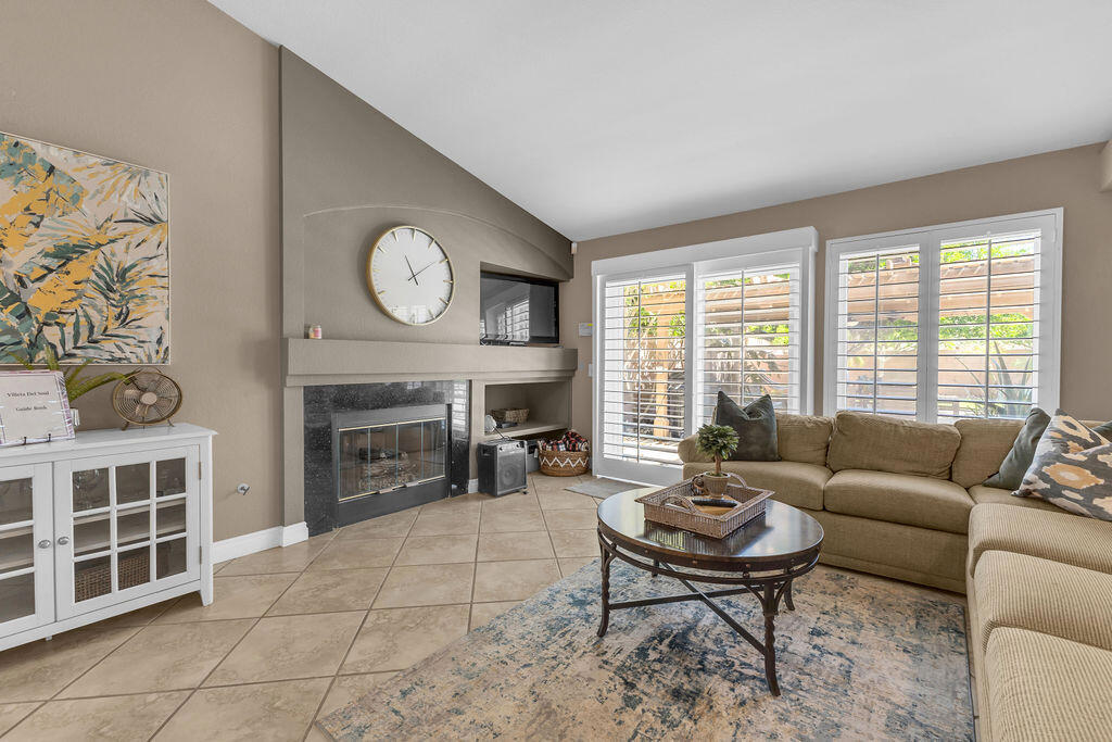 La Quinta Vistas - Residential Lease