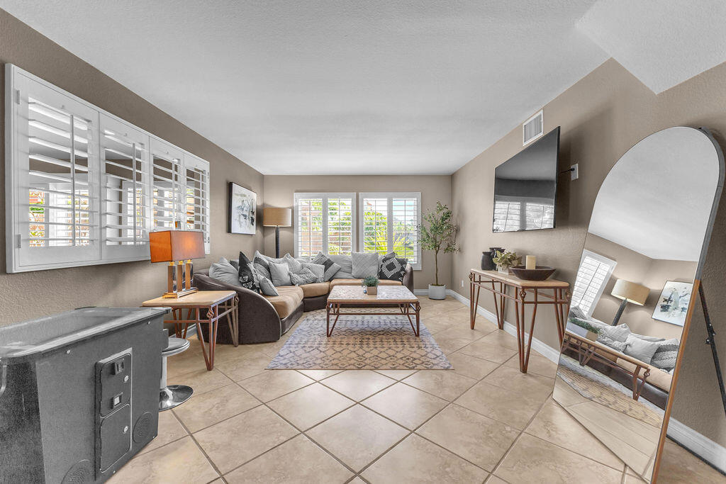 La Quinta Vistas - Residential Lease