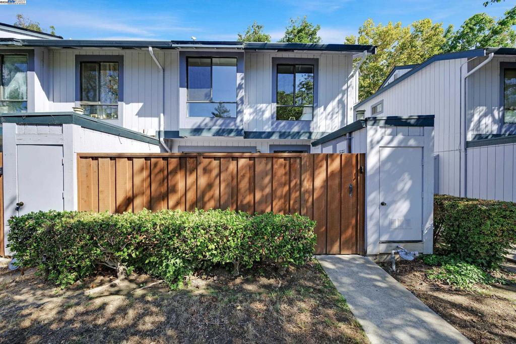 FOXWOOD - Residential