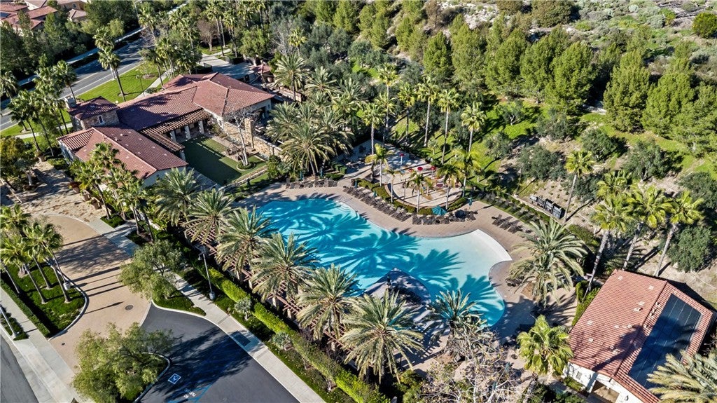 37 Caspian, Lake Forest CA 92630 - Photo 8
