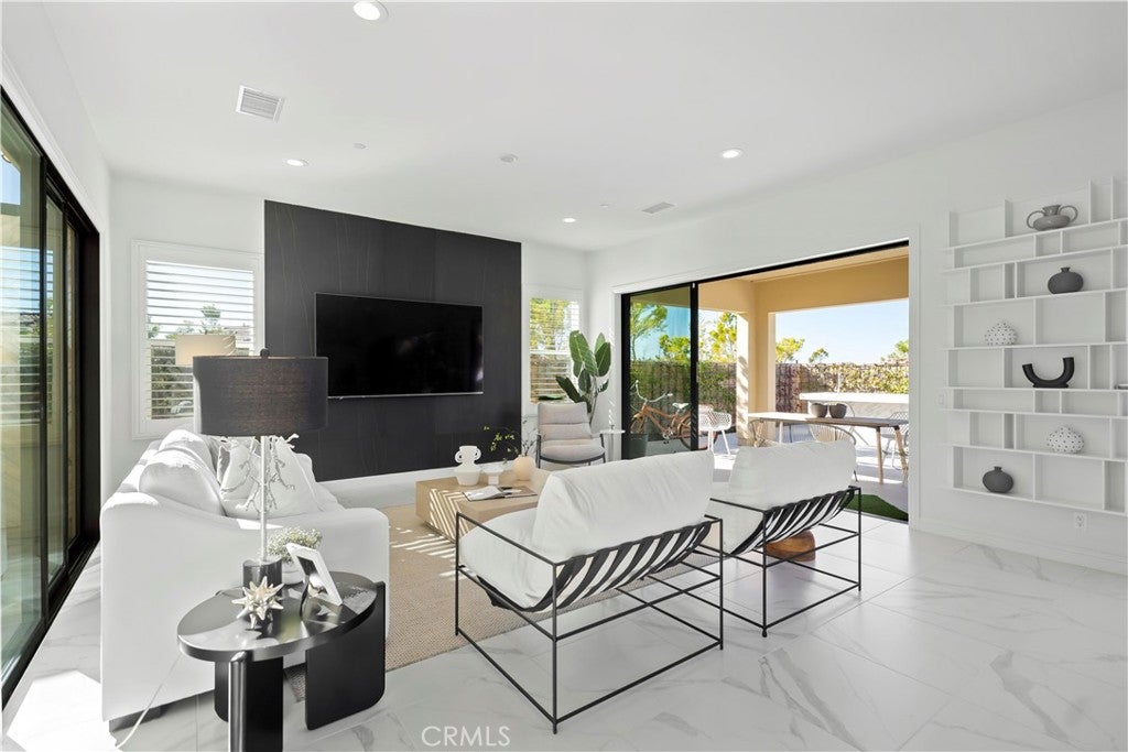 37 Caspian, Lake Forest CA 92630 - Photo 10