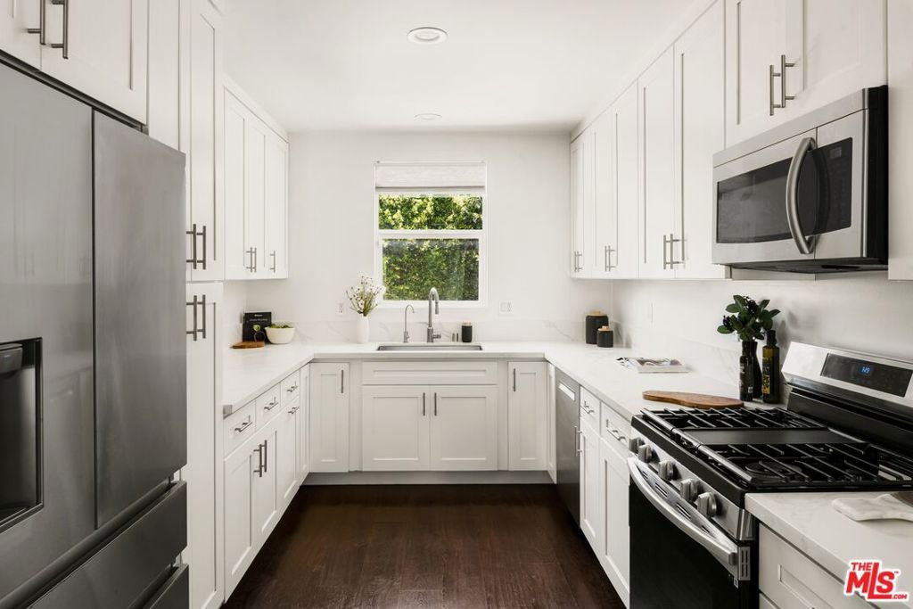 3046 Bagley Avenue, Los Angeles CA 90034