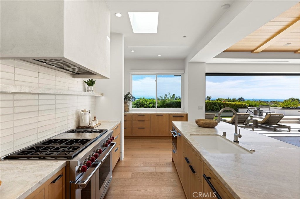 4607 Dorchester Road, Corona Del Mar CA 92625 - Photo 30