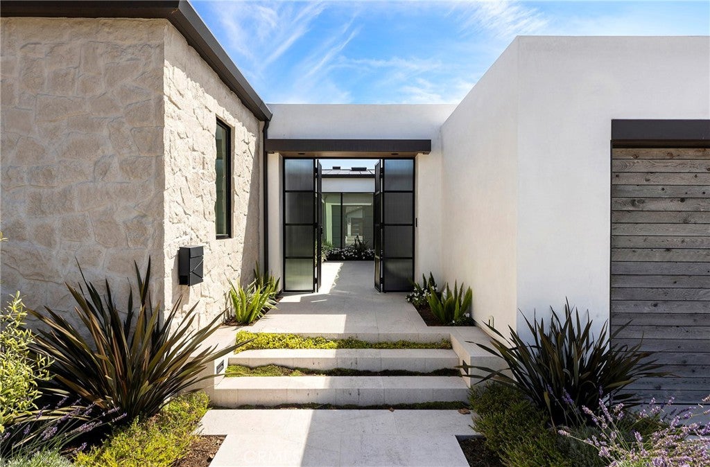 4607 Dorchester Road, Corona Del Mar CA 92625 - Photo 21