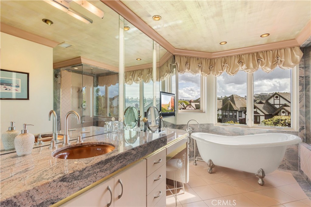 La Costa - Residential