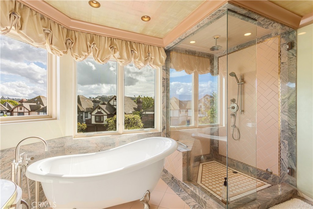 La Costa - Residential