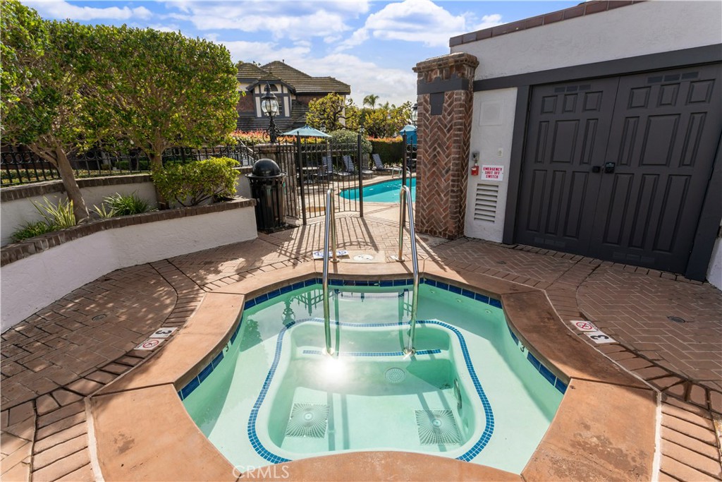 La Costa - Residential