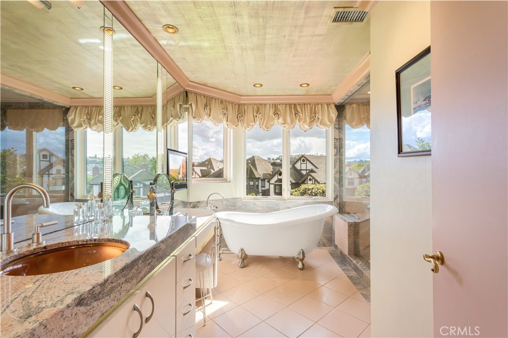 La Costa - Residential