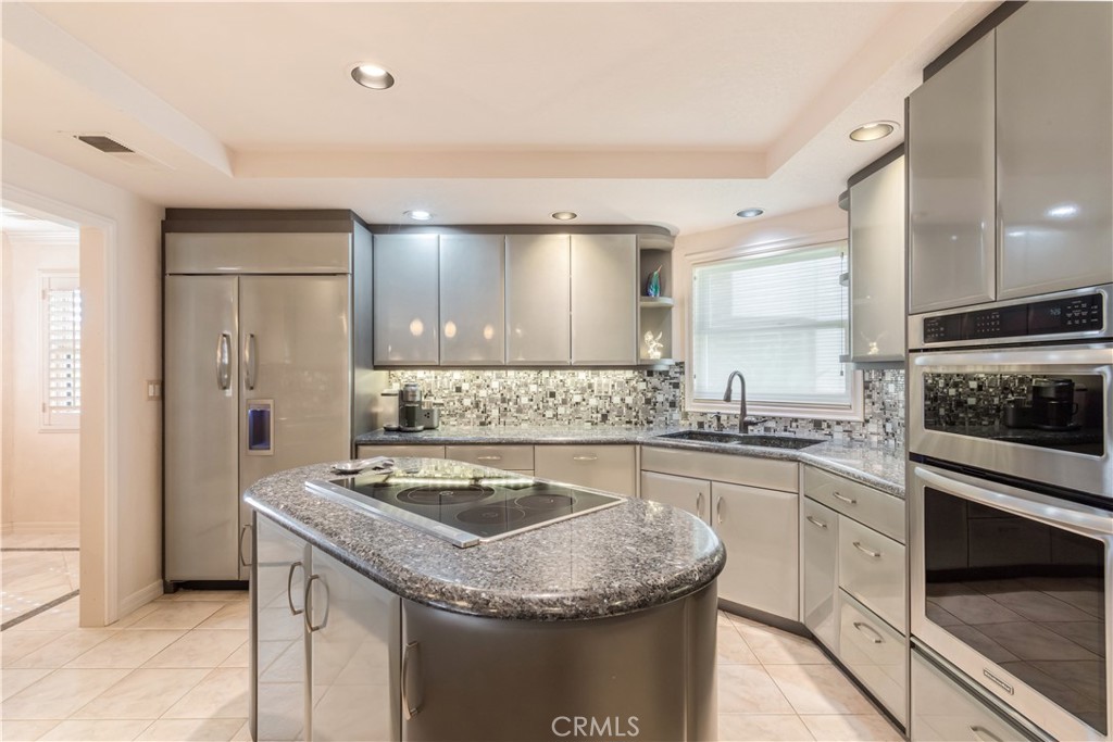 La Costa - Residential