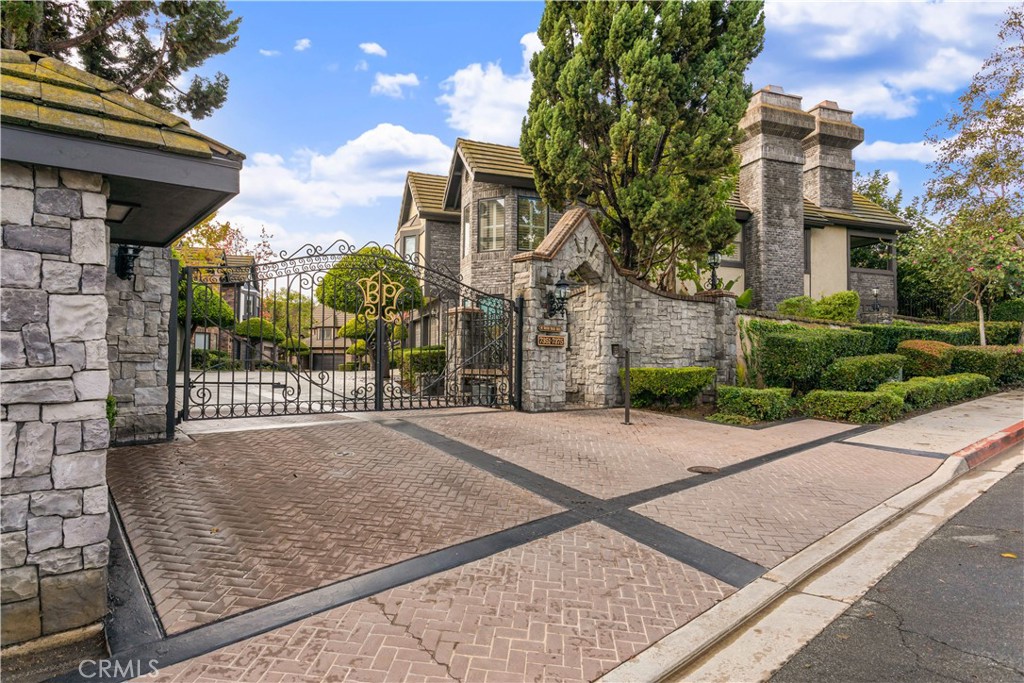 La Costa - Residential