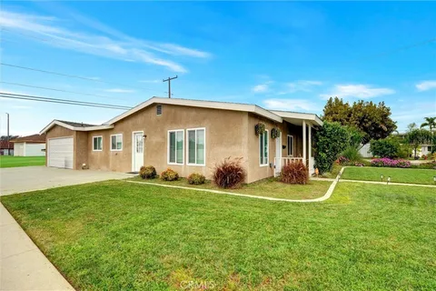 1001 N Hanover Pl, Anaheim, CA 92801 - MLS#: PW26033104