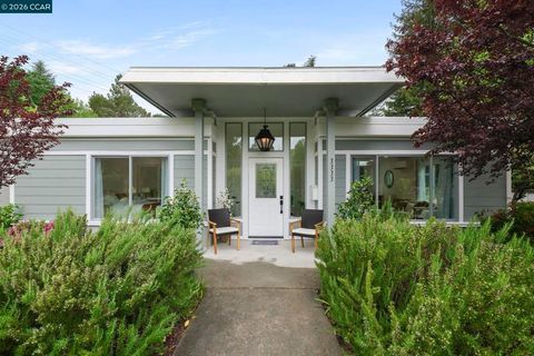 Photo of 3333 Tice Creek Drive Dr #4, Walnut Creek, CA 94595 (MLS # 41127865)