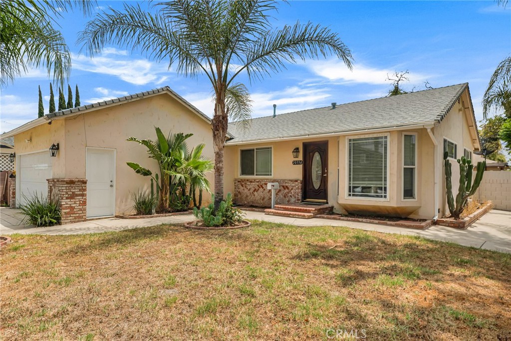 Great Investment Opportunity in the Heart of Winnetka!
Welcome to this charming 3-bedroom, 2-bathroom home located in a desirable residential neighborhood in the City of Winnetka. This property offers incredible potential for investors and homeowners alike, with ADU potential perfect for generating additional rental income or creating a private guest suite.
The home feature a large backyard ideal for expansion or outdoor enjoyment. Conveniently located near schools, shopping, and public transportation.
Please Note: Occupied – DO NOT DISTURB. Showings by Appointment Only.