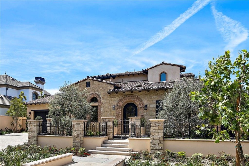 Photo of 7 Alexa Ln, Ladera Ranch, CA 92694 (MLS # NP26080893)