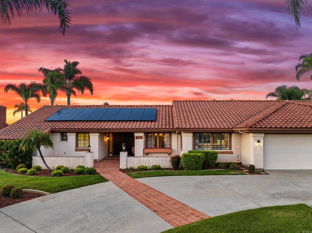 1560 Mandeville Place