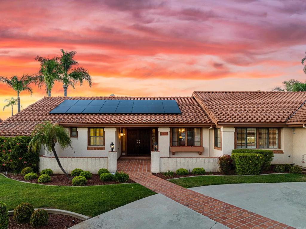 1560 Mandeville Place