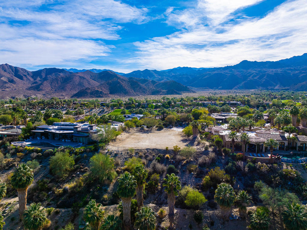 206 Palm Ridge