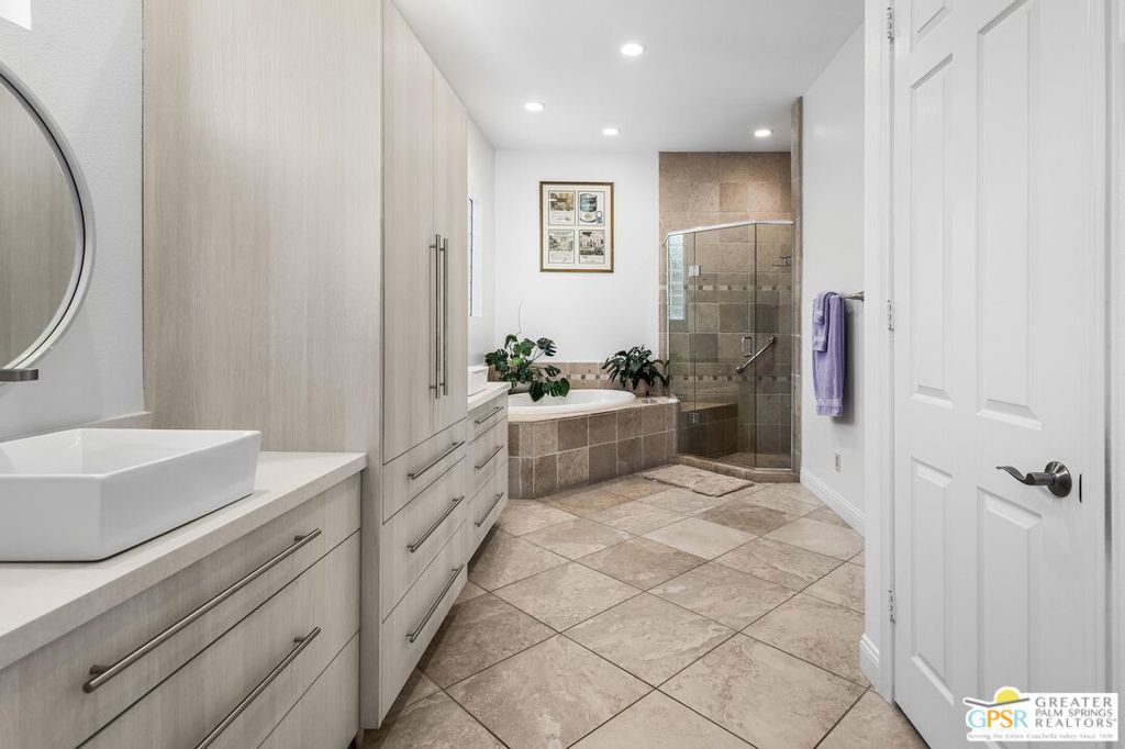 Canyons at Belardo (The) - Residential