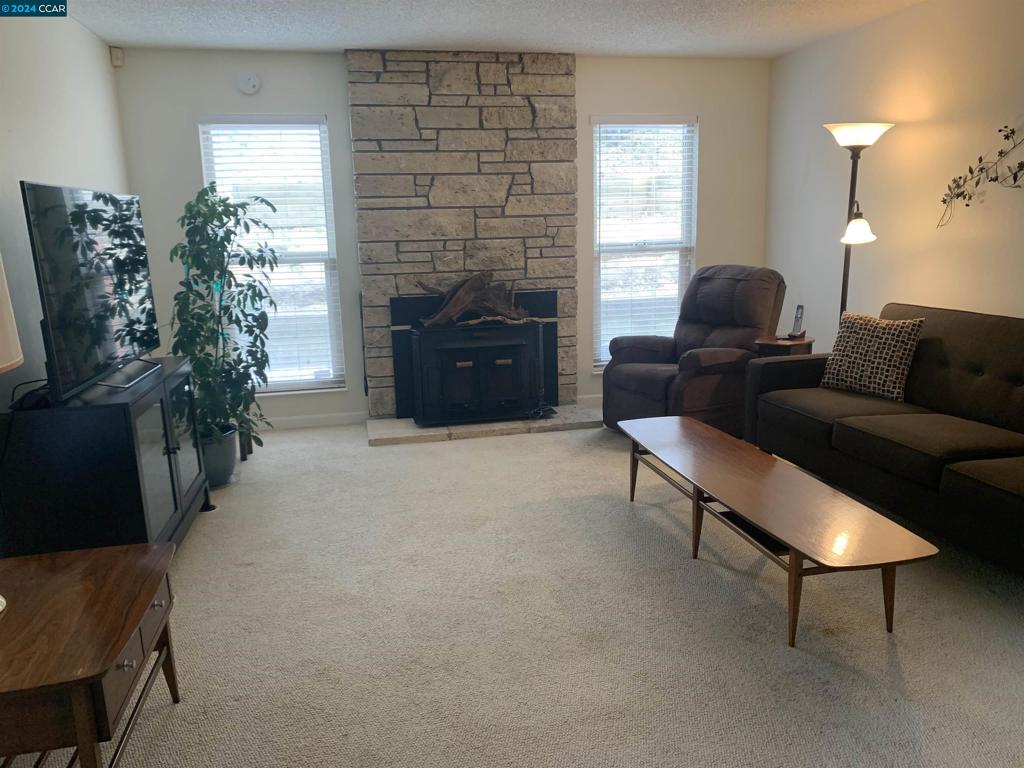 SILVERCREEK - Residential