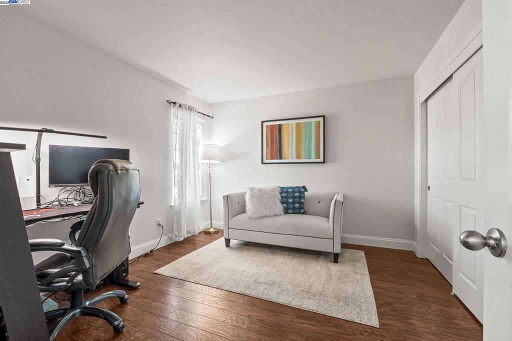 SUNSET TERRACE - Residential