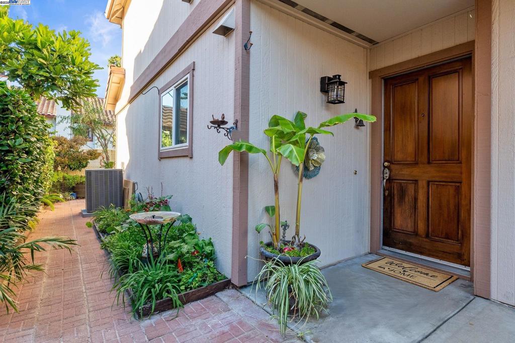 SUNSET TERRACE - Residential