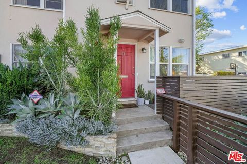 Photo of 1760 18th Street #B, Santa Monica, CA 90404 (MLS # 26660481)