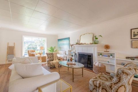 Photo of 32 Via Ventura, Monterey, CA 93940 (MLS # ML82046376)