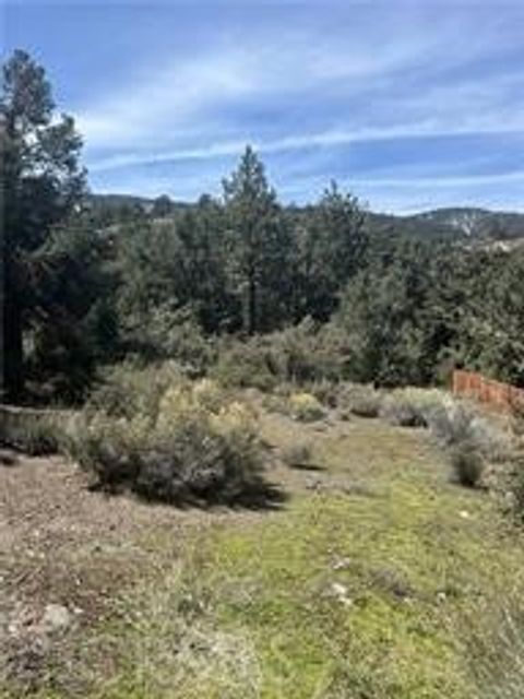 Photo of 2029 Zermatt Drive, Pine Mountain Club, CA 93222 (MLS # SR26117548)