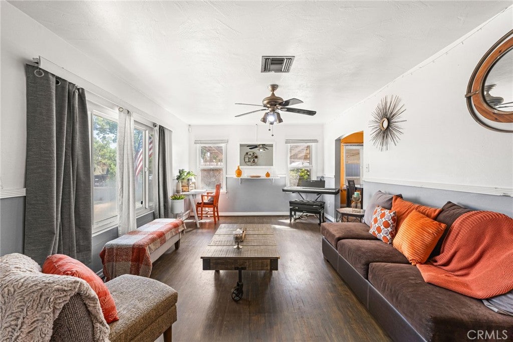 3228 Sepulveda