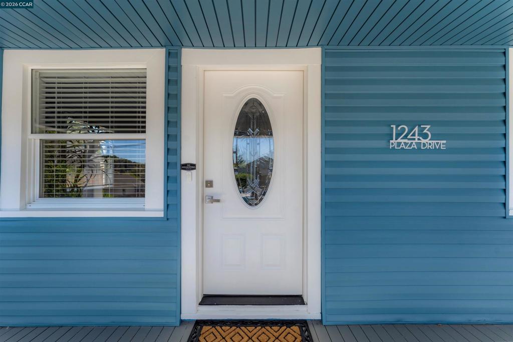 1243 Plaza Dr