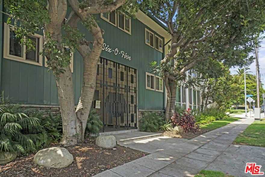 This stunning building has been under the same ownership for the past 50 years and only one asset of similar vintage greater than 40+ units has traded north of San Vincente Boulevard in 90049 over the last 10-years. The property is in the premier pocket of Brentwood just north of Montana Avenue, adjacent to Brentwood Village and its myriad dining, shopping, entertainment, farmer's markets and recreational amenities are all within walking distance. This location offers residents at 605 South Barrington Avenue the best of everything as they are located on a quiet residential street within walking distance of thousands of jobs and a plethora of dining, shopping, entertainment, and recreational amenities in the adjacent Brentwood Village along San Vicente Boulevard.