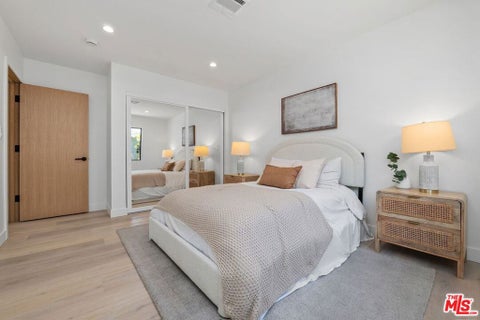 Tiny photo for 5807 Balcom Avenue, Encino, CA 91316 (MLS # 26851309)