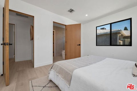 Tiny photo for 5807 Balcom Avenue, Encino, CA 91316 (MLS # 26851309)