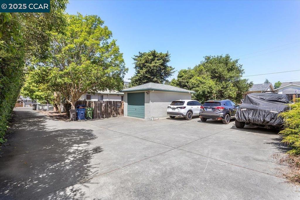19358 Lake Chabot Rd