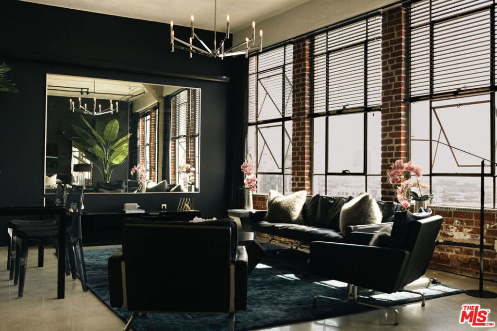 315 E 8th Street 1105