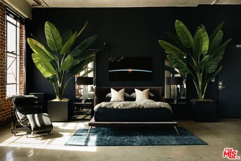 315 E 8th Street 1105 Los Angeles CA 90014