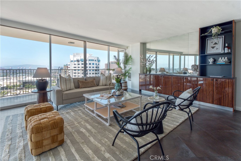700 E Ocean Boulevard 2508
