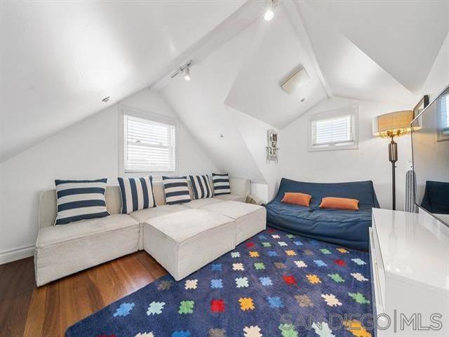 Coronado Village - Residential Lease